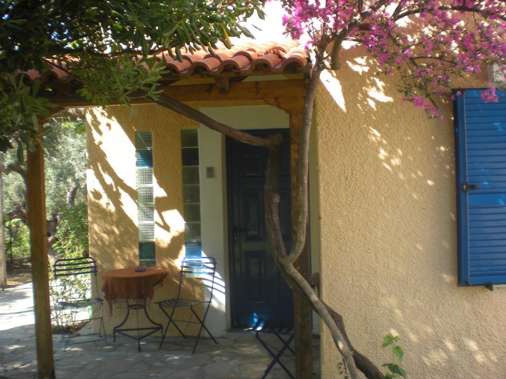 Katerina'S Bungalows Rovies Exteriér fotografie