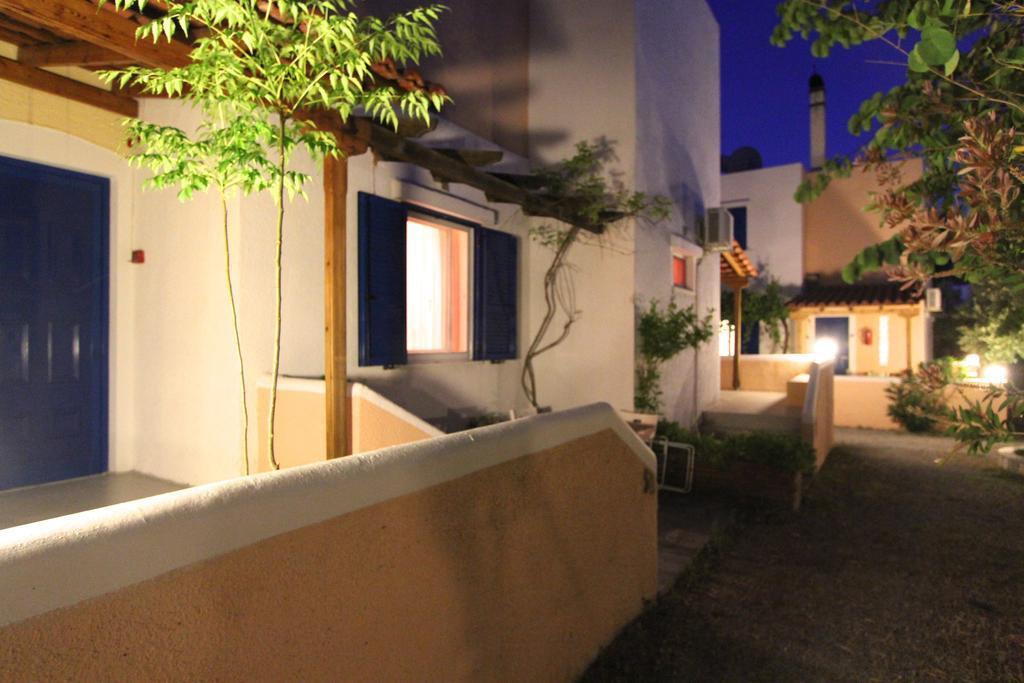 Katerina'S Bungalows Rovies Exteriér fotografie