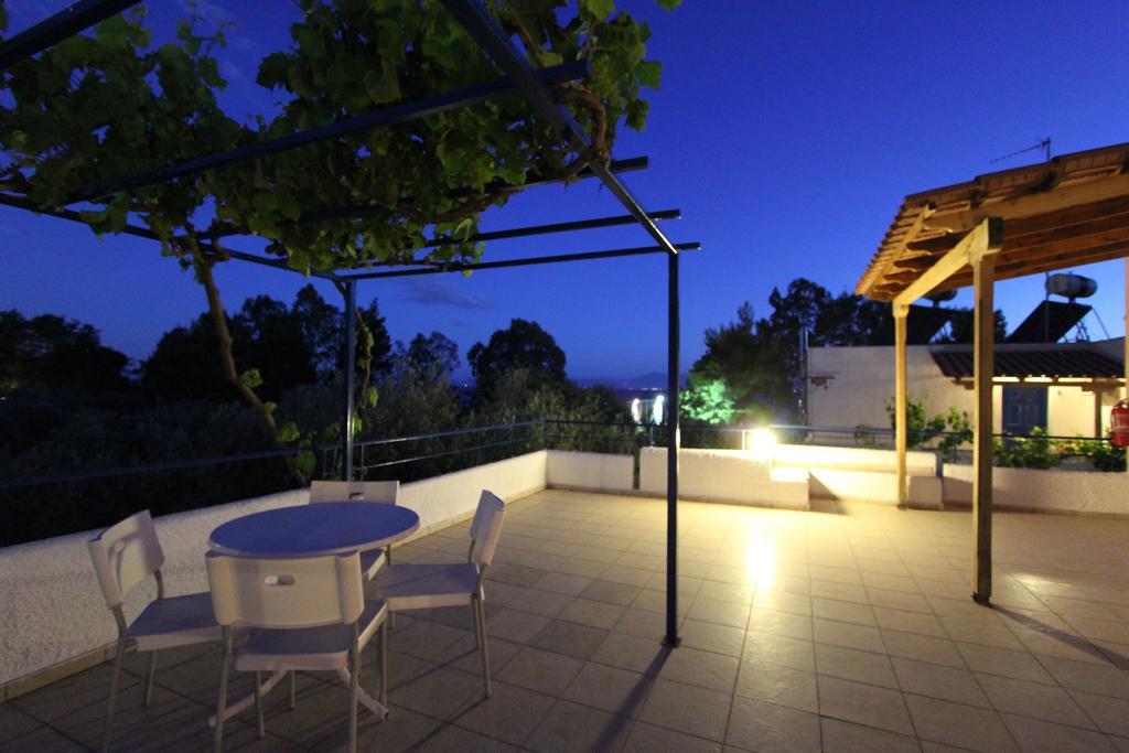 Katerina'S Bungalows Rovies Exteriér fotografie