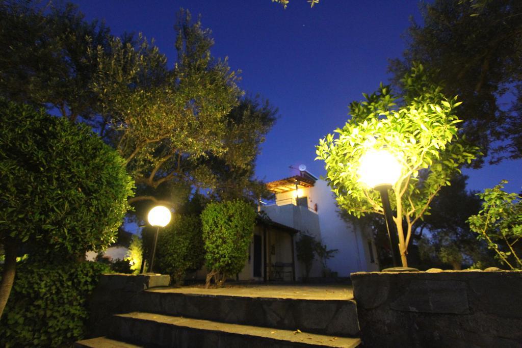 Katerina'S Bungalows Rovies Exteriér fotografie